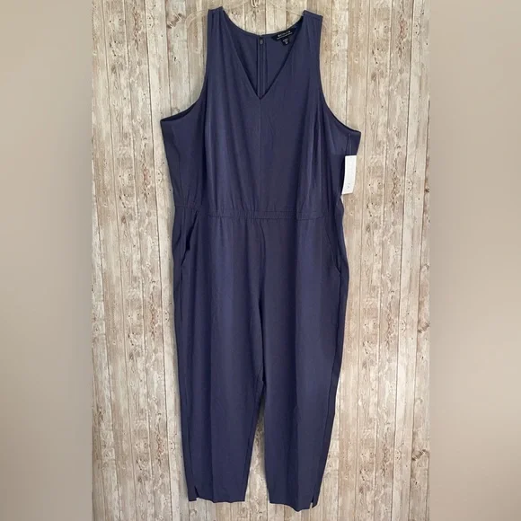 Athleta Brooklyn Textured Jumpsuit Size 24 NWT - Picture 1 of 7
